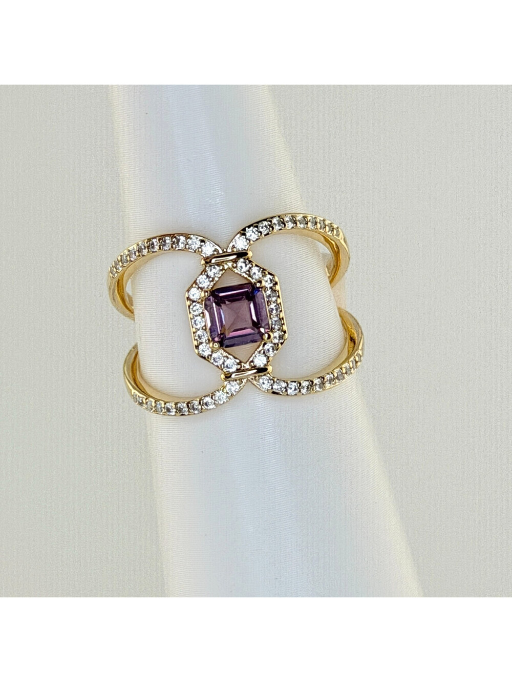 Bomb Party Ring Sz 8 RG71406 "Swirling Rumors" Amethyst on Yellow Gold